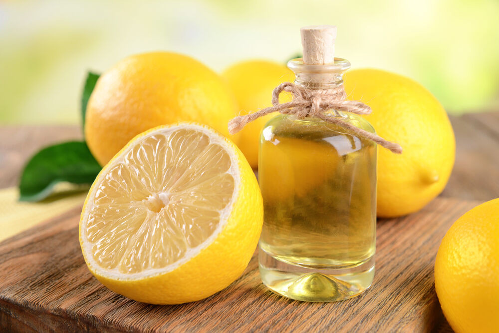 Zitronenöl (Citrus Limon Peel Oil), ein Wirkstoff der LOMBAGINE Pflege